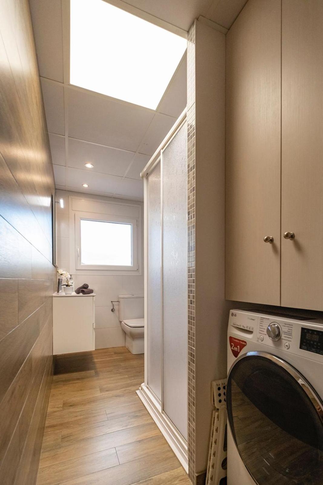 Apartamento Con Terraza, Vistas Playa Y Montana هوسبيتاليت دي لانفنت المظهر الخارجي الصورة