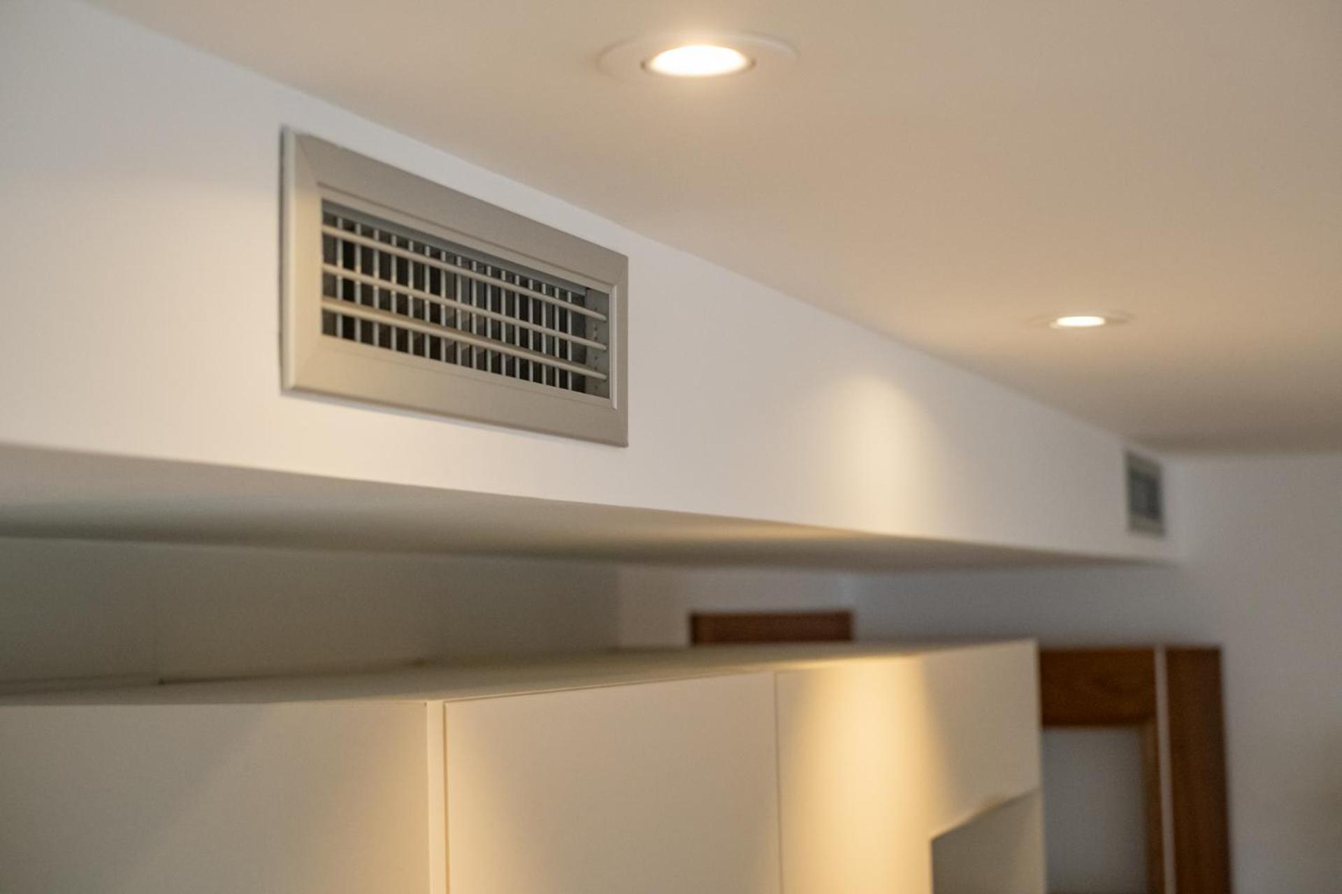 Apartamento Con Terraza, Vistas Playa Y Montana هوسبيتاليت دي لانفنت المظهر الخارجي الصورة